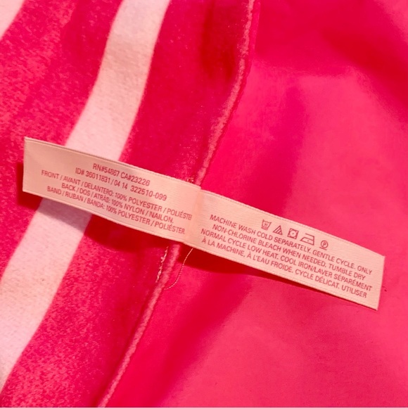 [🌟 PRICE FIRM] Victoria’s Secret Sunset Ombré Roll-Up Beach Towel with Liner - Picture 10 of 10